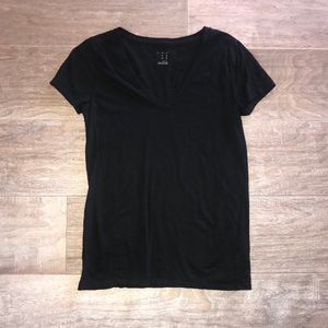 plain black t-shirt